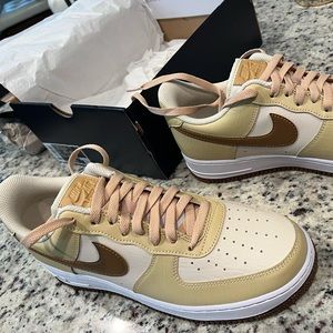 Men’s Air Force 1 ‘07 LV8 Size 11